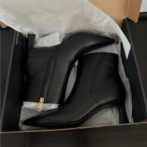 Naturalizer Sleek Black Ankle Booties